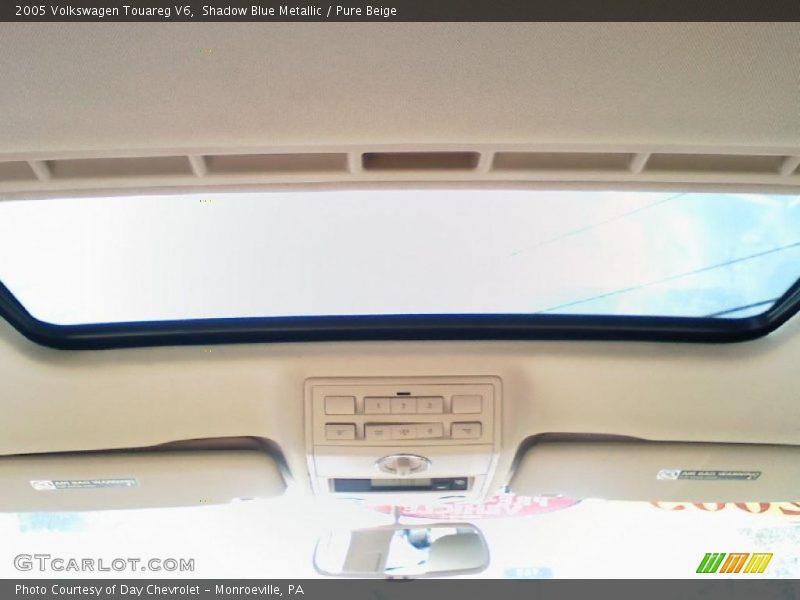 Shadow Blue Metallic / Pure Beige 2005 Volkswagen Touareg V6