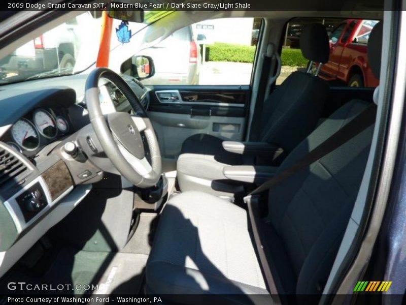 Modern Blue Pearl / Dark Slate Gray/Light Shale 2009 Dodge Grand Caravan SXT