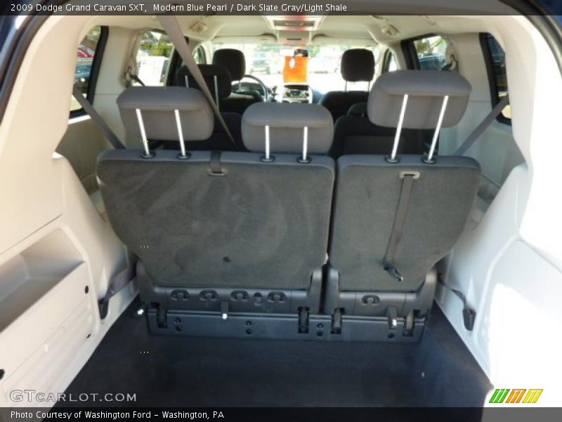 Modern Blue Pearl / Dark Slate Gray/Light Shale 2009 Dodge Grand Caravan SXT