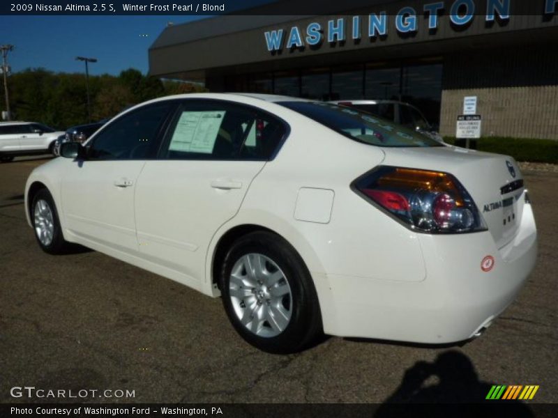 Winter Frost Pearl / Blond 2009 Nissan Altima 2.5 S