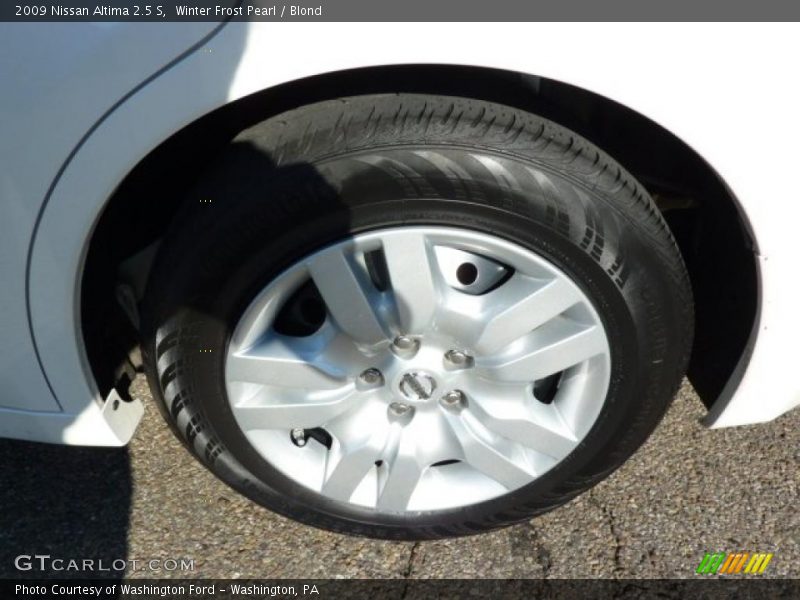 Winter Frost Pearl / Blond 2009 Nissan Altima 2.5 S