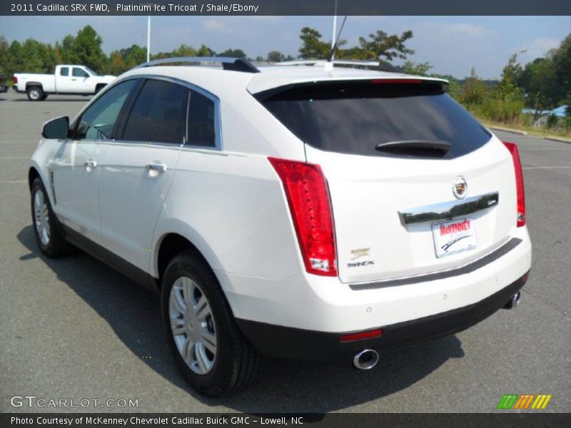 Platinum Ice Tricoat / Shale/Ebony 2011 Cadillac SRX FWD