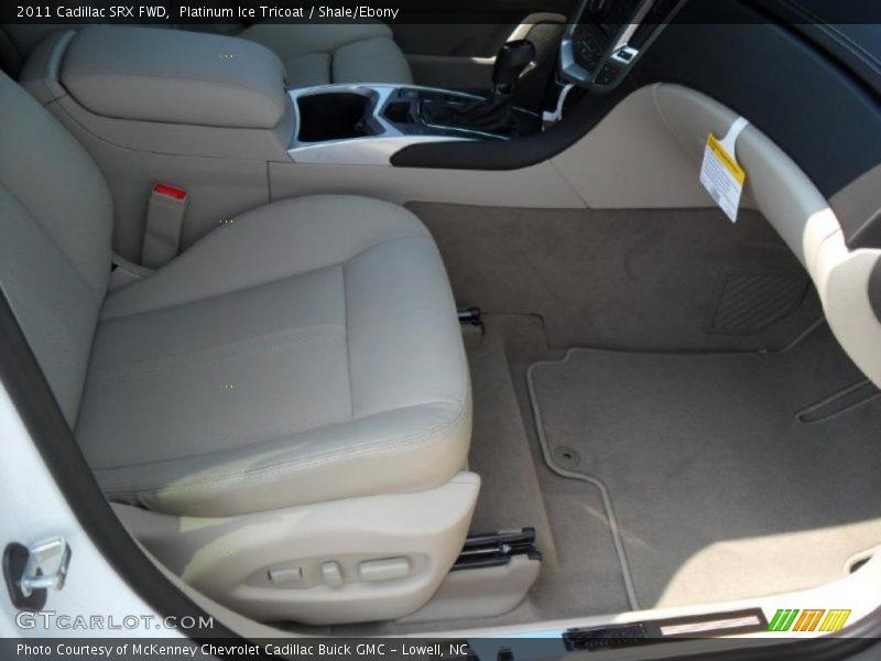 Platinum Ice Tricoat / Shale/Ebony 2011 Cadillac SRX FWD