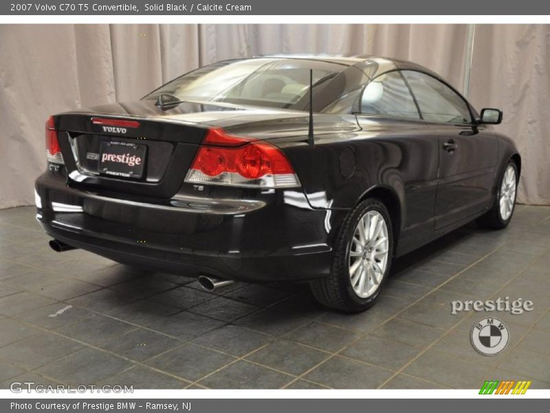 Solid Black / Calcite Cream 2007 Volvo C70 T5 Convertible