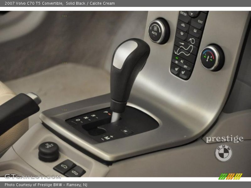 Solid Black / Calcite Cream 2007 Volvo C70 T5 Convertible