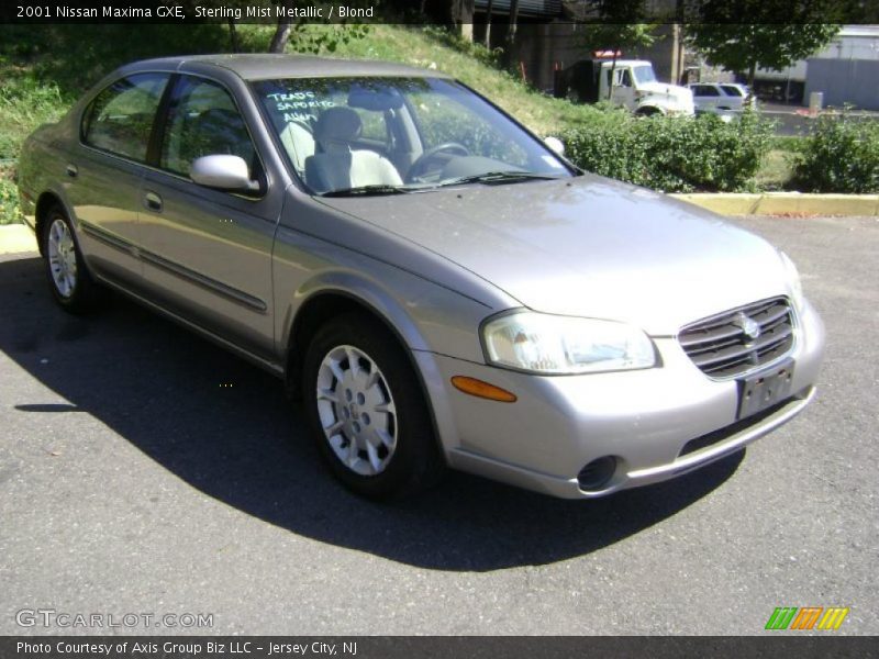 Sterling Mist Metallic / Blond 2001 Nissan Maxima GXE