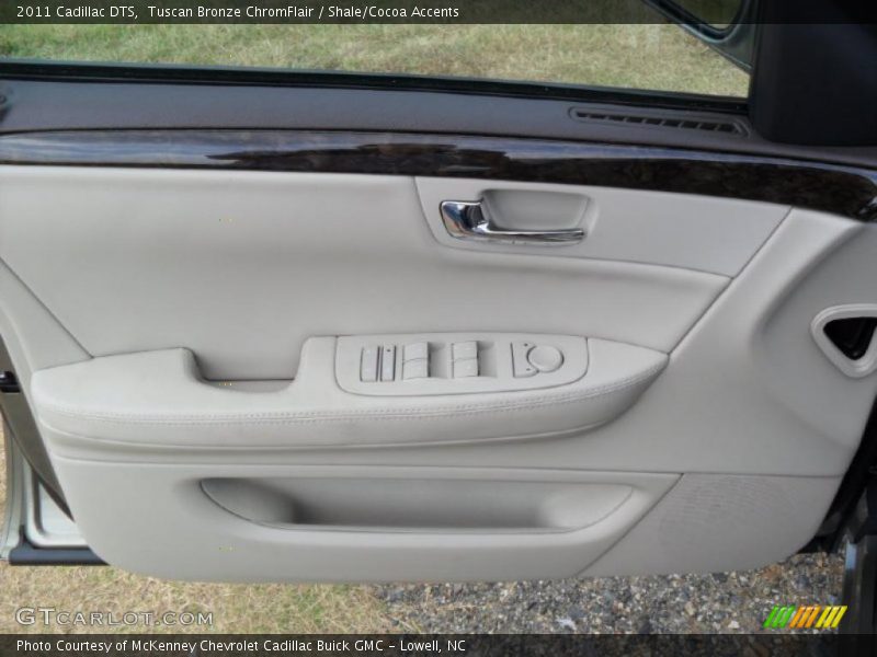 Tuscan Bronze ChromFlair / Shale/Cocoa Accents 2011 Cadillac DTS