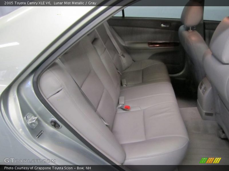 Lunar Mist Metallic / Gray 2005 Toyota Camry XLE V6