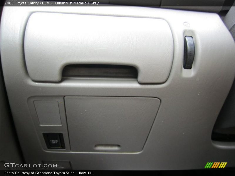 Lunar Mist Metallic / Gray 2005 Toyota Camry XLE V6