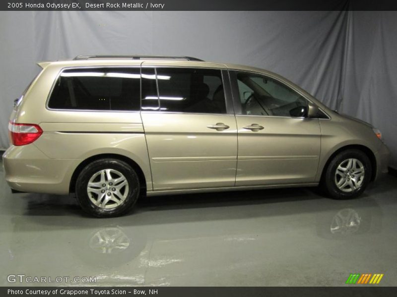 Desert Rock Metallic / Ivory 2005 Honda Odyssey EX