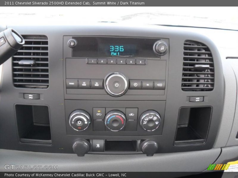 Summit White / Dark Titanium 2011 Chevrolet Silverado 2500HD Extended Cab