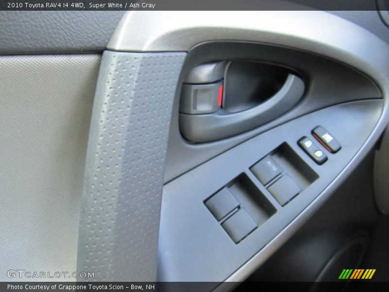 Super White / Ash Gray 2010 Toyota RAV4 I4 4WD