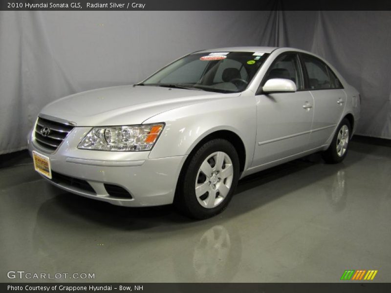 Radiant Silver / Gray 2010 Hyundai Sonata GLS