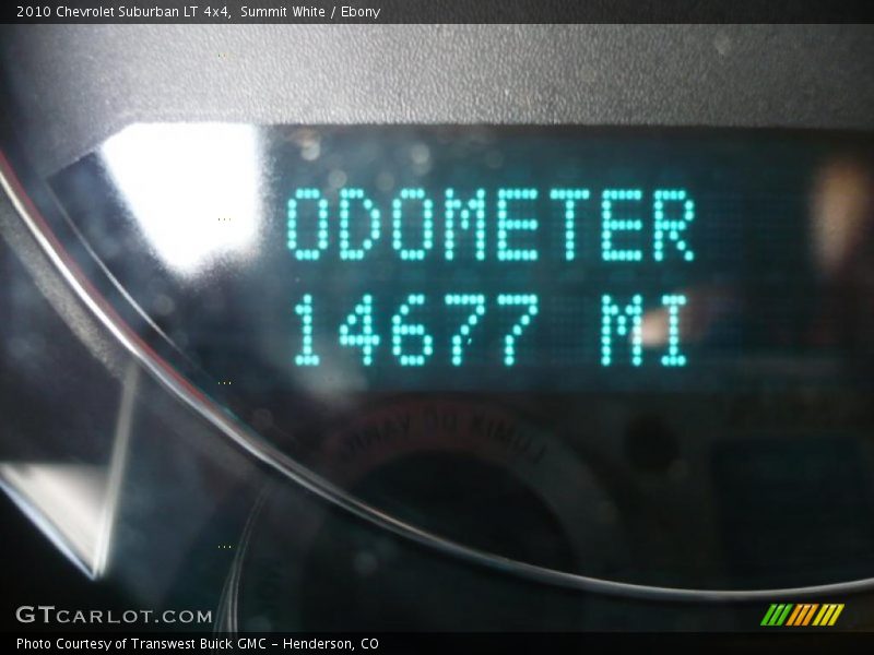 Summit White / Ebony 2010 Chevrolet Suburban LT 4x4