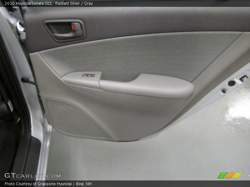 Radiant Silver / Gray 2010 Hyundai Sonata GLS