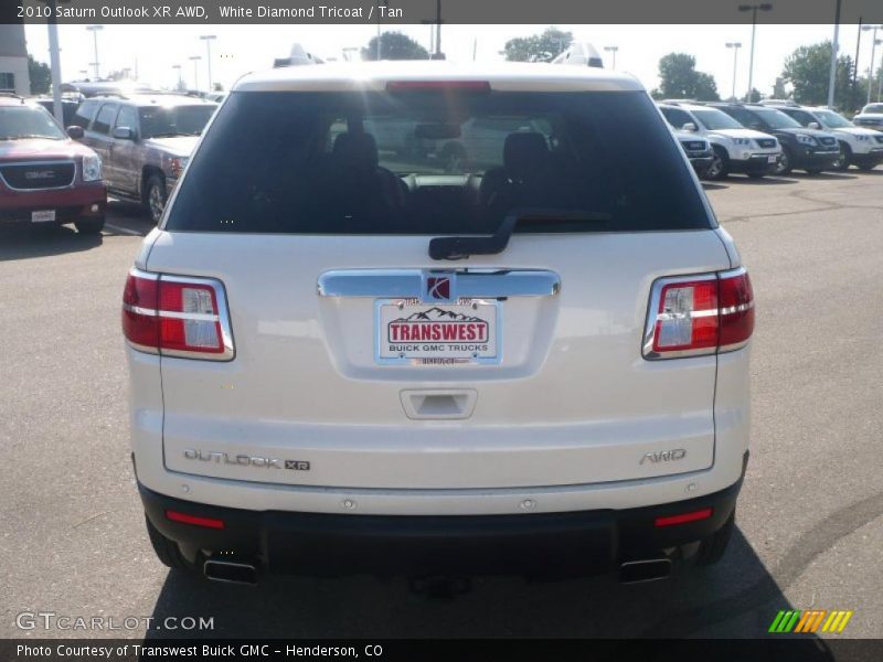 White Diamond Tricoat / Tan 2010 Saturn Outlook XR AWD
