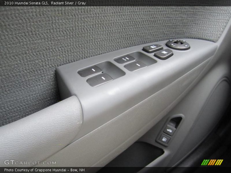 Radiant Silver / Gray 2010 Hyundai Sonata GLS