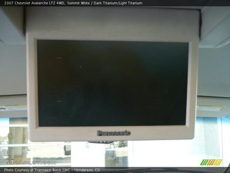 Summit White / Dark Titanium/Light Titanium 2007 Chevrolet Avalanche LTZ 4WD
