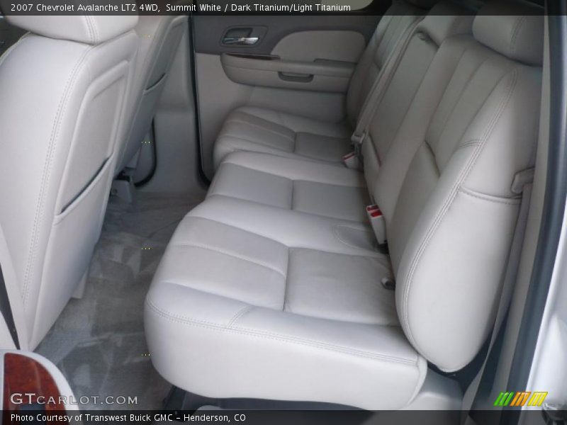 Summit White / Dark Titanium/Light Titanium 2007 Chevrolet Avalanche LTZ 4WD