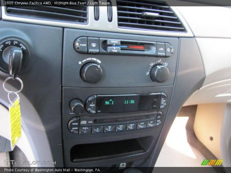 Midnight Blue Pearl / Light Taupe 2005 Chrysler Pacifica AWD