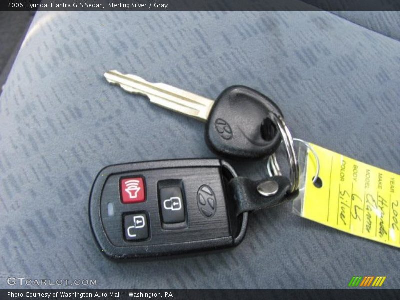 Sterling Silver / Gray 2006 Hyundai Elantra GLS Sedan