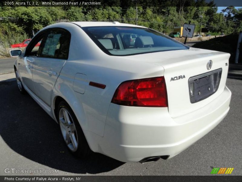 White Diamond Pearl / Parchment 2005 Acura TL 3.2