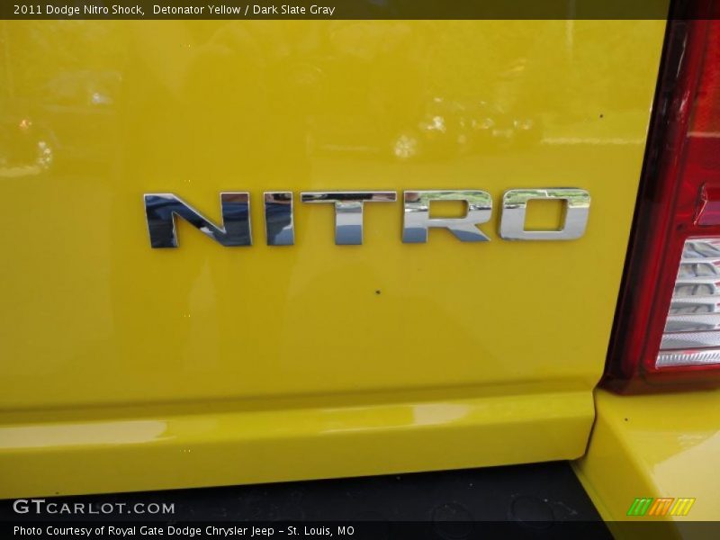 Detonator Yellow / Dark Slate Gray 2011 Dodge Nitro Shock