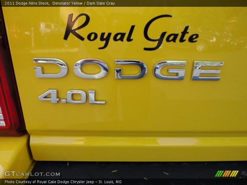 Detonator Yellow / Dark Slate Gray 2011 Dodge Nitro Shock