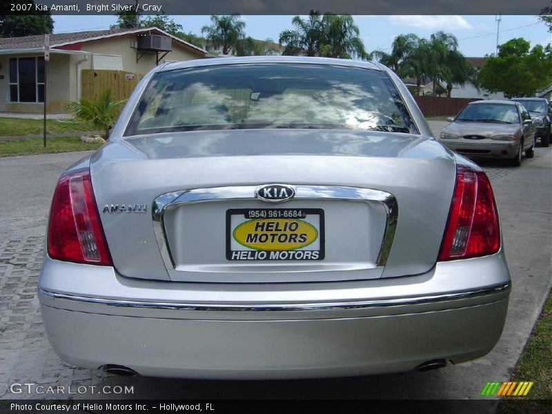 Bright Silver / Gray 2007 Kia Amanti