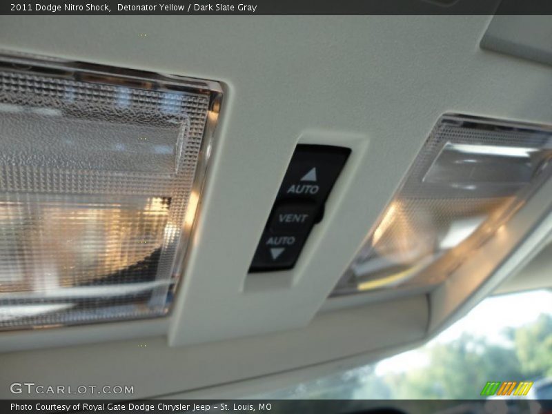 Detonator Yellow / Dark Slate Gray 2011 Dodge Nitro Shock