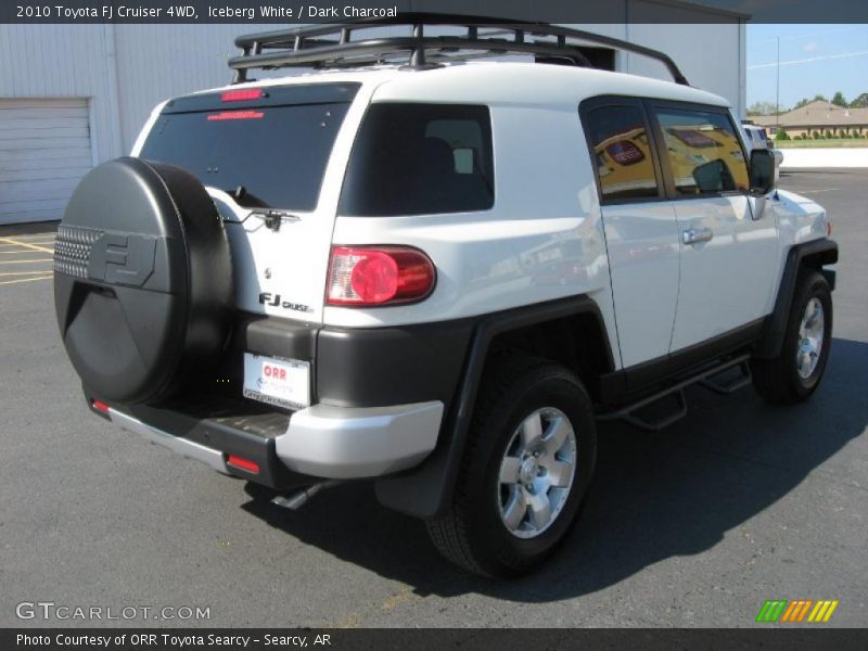 Iceberg White / Dark Charcoal 2010 Toyota FJ Cruiser 4WD