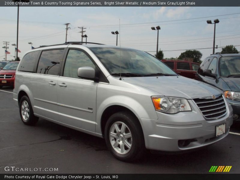 Bright Silver Metallic / Medium Slate Gray/Light Shale 2008 Chrysler Town & Country Touring Signature Series