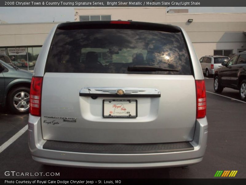 Bright Silver Metallic / Medium Slate Gray/Light Shale 2008 Chrysler Town & Country Touring Signature Series