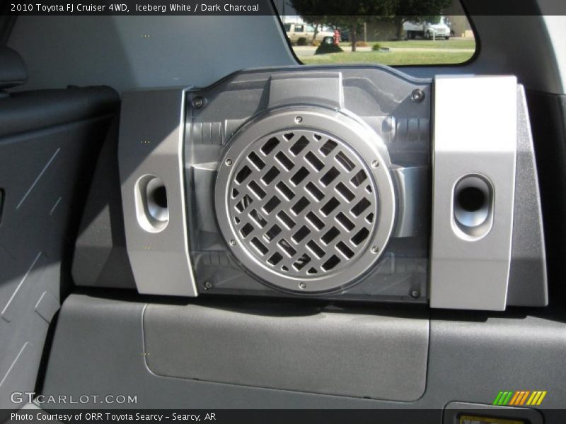 Iceberg White / Dark Charcoal 2010 Toyota FJ Cruiser 4WD