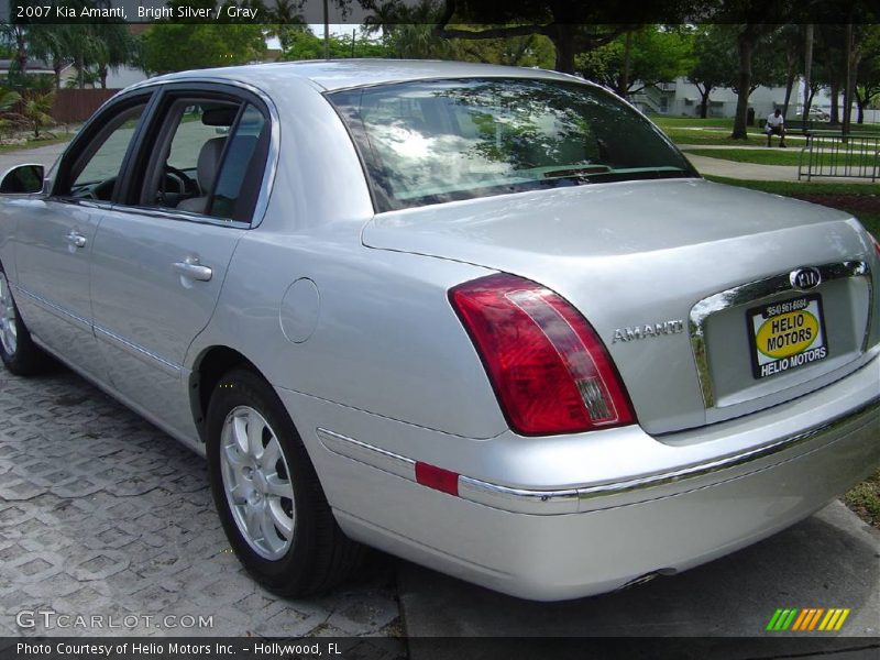 Bright Silver / Gray 2007 Kia Amanti