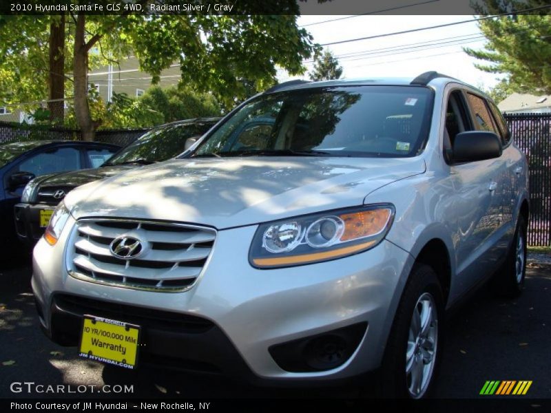 Radiant Silver / Gray 2010 Hyundai Santa Fe GLS 4WD
