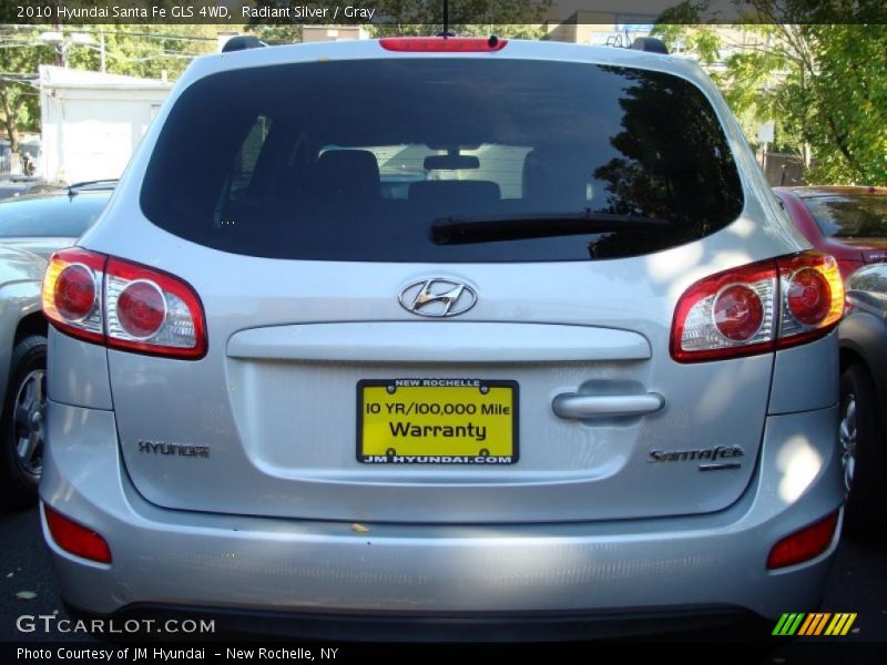Radiant Silver / Gray 2010 Hyundai Santa Fe GLS 4WD