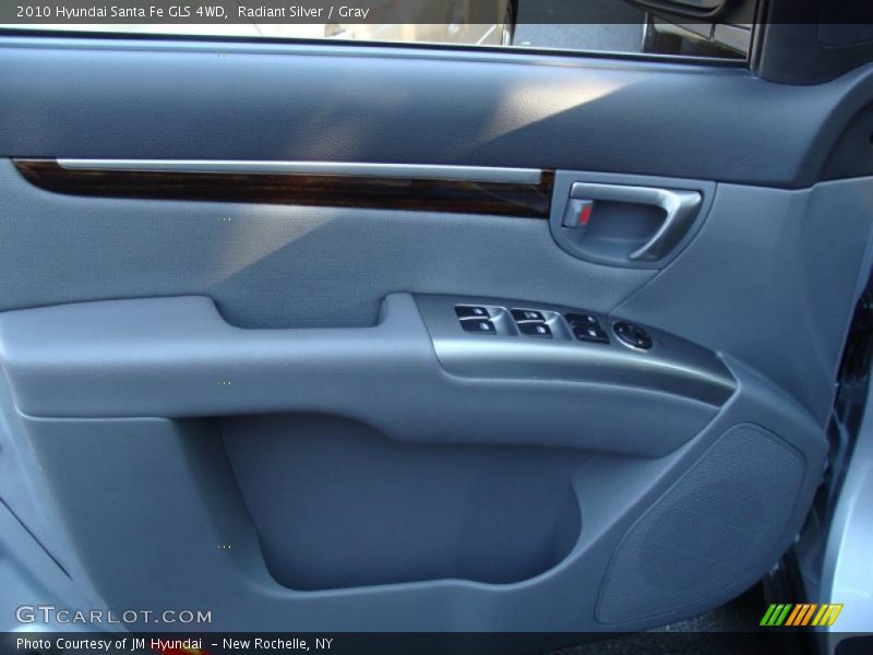 Radiant Silver / Gray 2010 Hyundai Santa Fe GLS 4WD