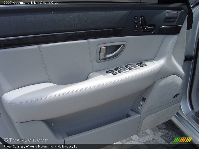Bright Silver / Gray 2007 Kia Amanti