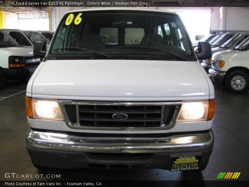 Oxford White / Medium Flint Grey 2006 Ford E Series Van E150 XL Passenger