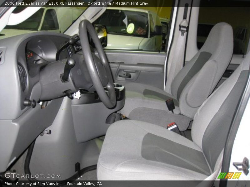Oxford White / Medium Flint Grey 2006 Ford E Series Van E150 XL Passenger