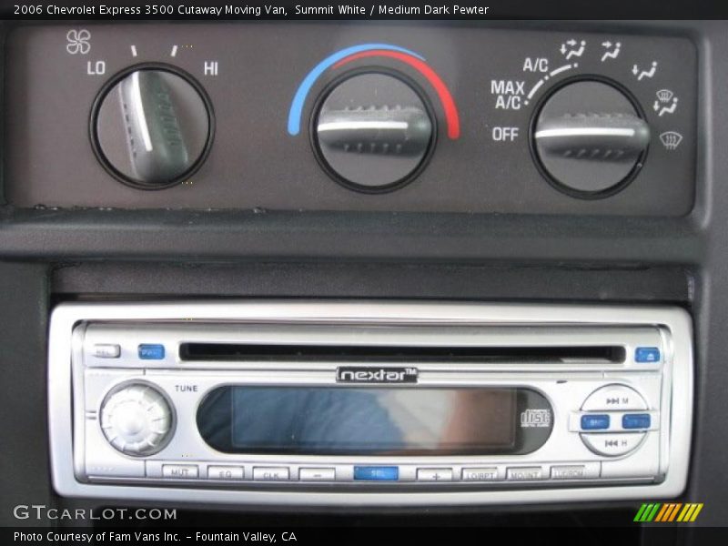 Summit White / Medium Dark Pewter 2006 Chevrolet Express 3500 Cutaway Moving Van