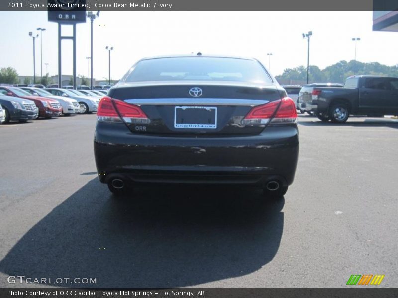 Cocoa Bean Metallic / Ivory 2011 Toyota Avalon Limited