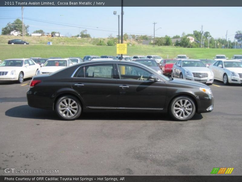 Cocoa Bean Metallic / Ivory 2011 Toyota Avalon Limited