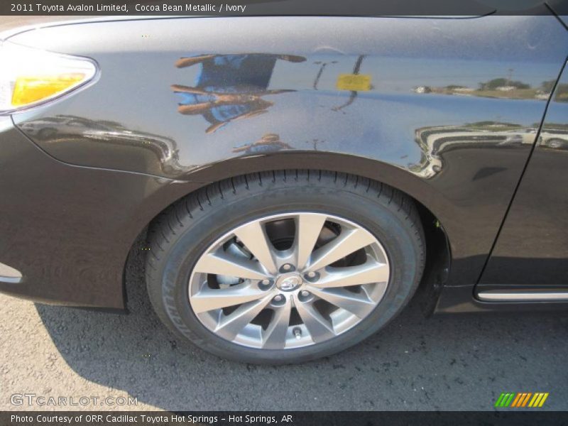 Cocoa Bean Metallic / Ivory 2011 Toyota Avalon Limited