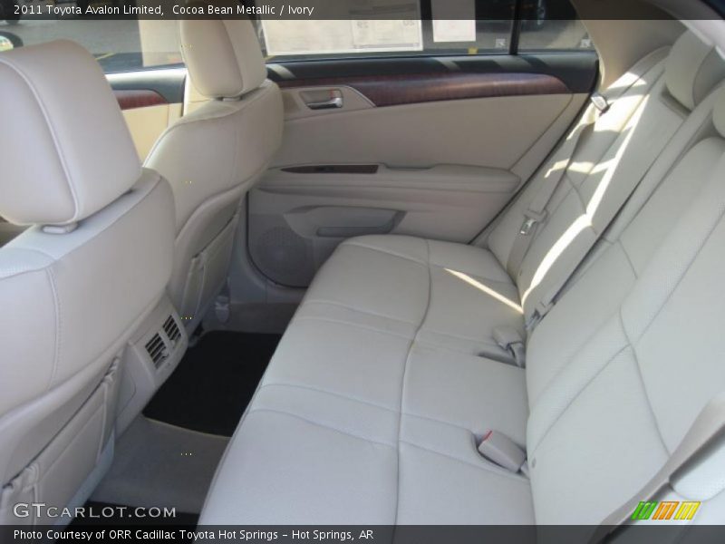 Cocoa Bean Metallic / Ivory 2011 Toyota Avalon Limited