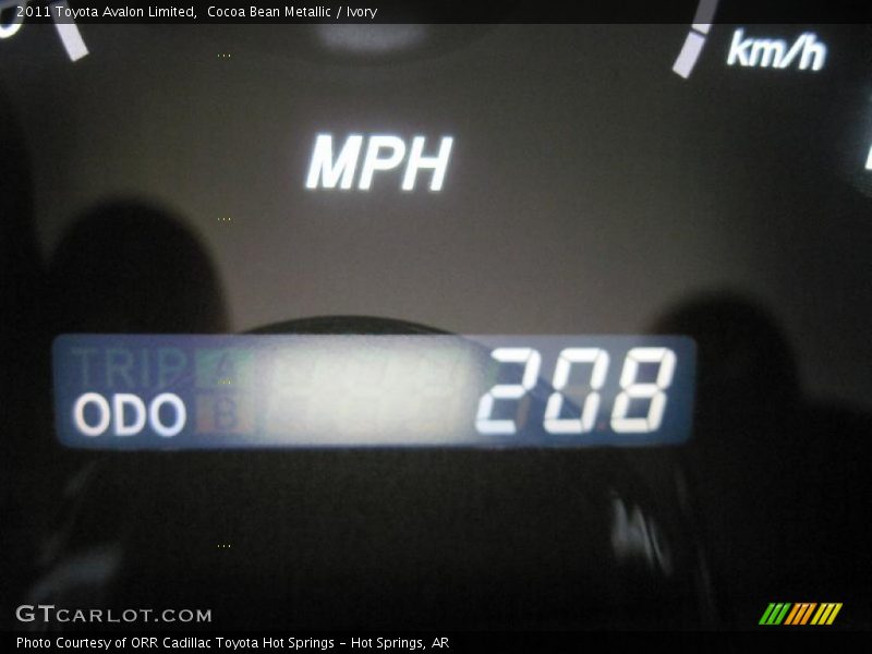 Cocoa Bean Metallic / Ivory 2011 Toyota Avalon Limited