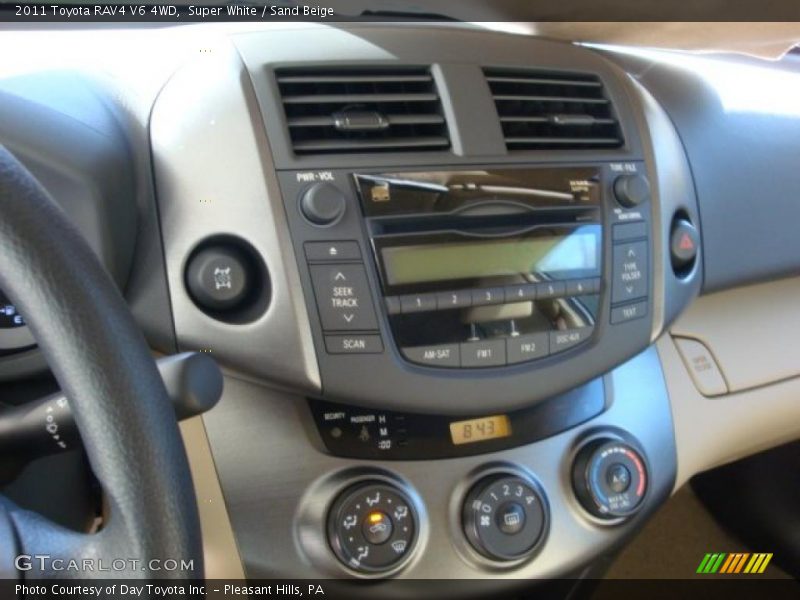 Super White / Sand Beige 2011 Toyota RAV4 V6 4WD