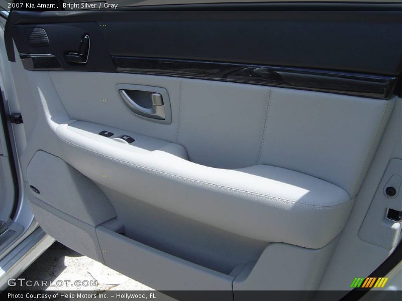 Bright Silver / Gray 2007 Kia Amanti