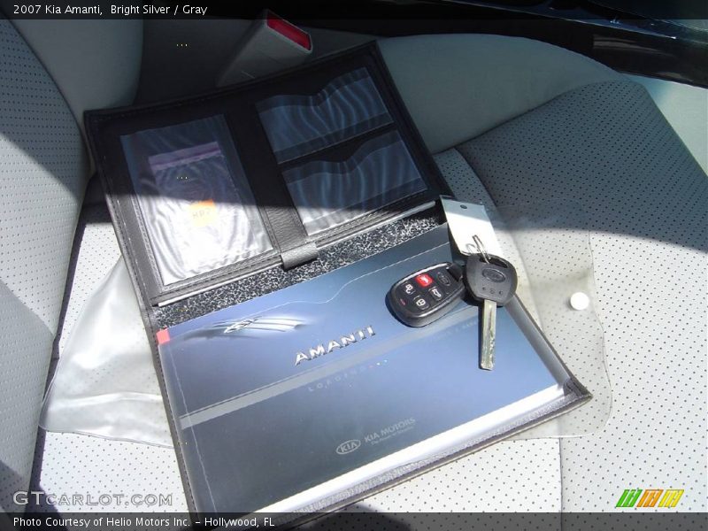 Bright Silver / Gray 2007 Kia Amanti